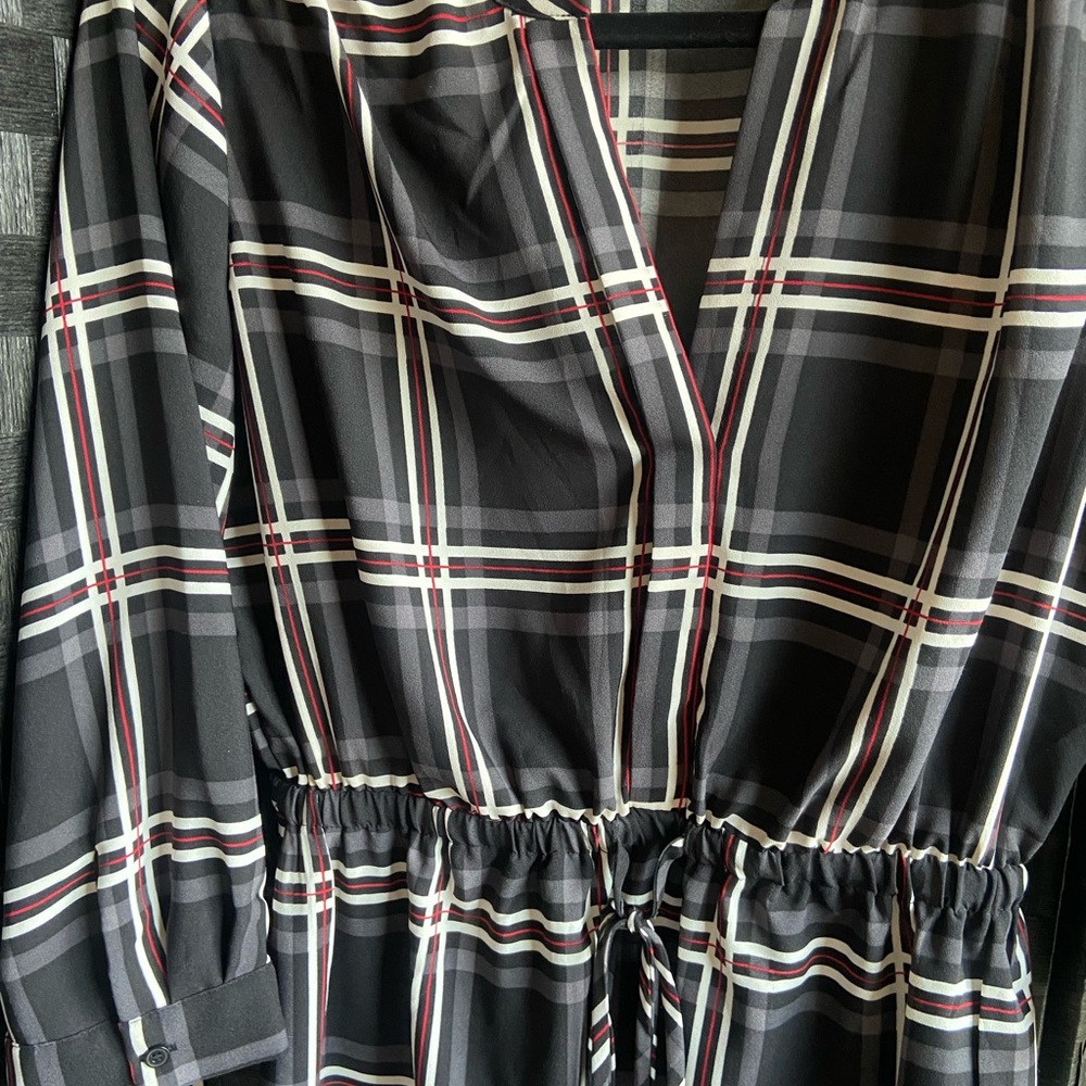 Loft Plaid Black and White & Red Dress - Picture 3 of 3